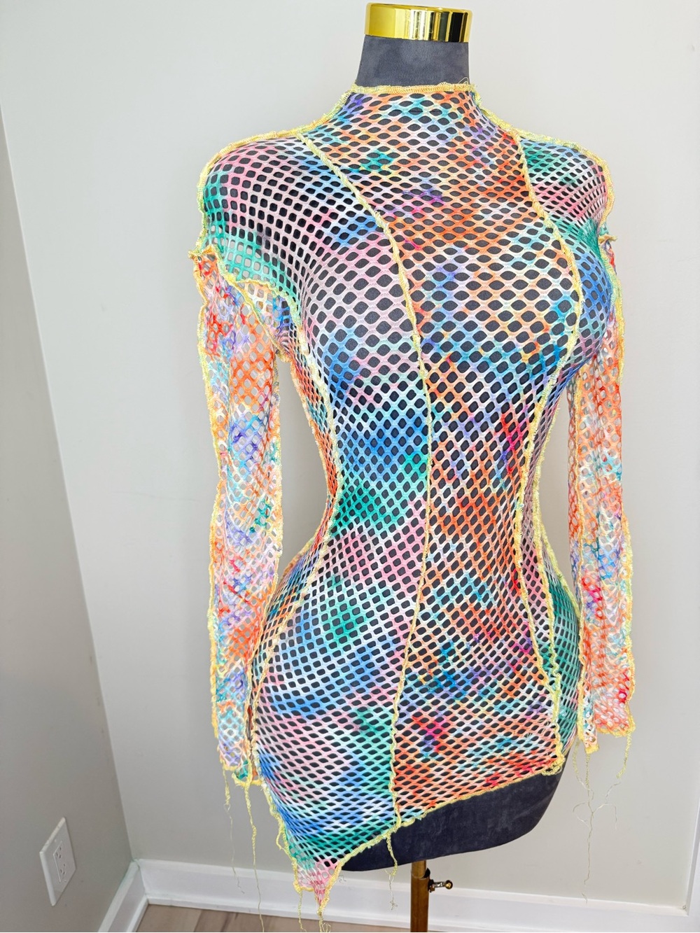 Colorful Fishnet Dress - Picture 5 of 16